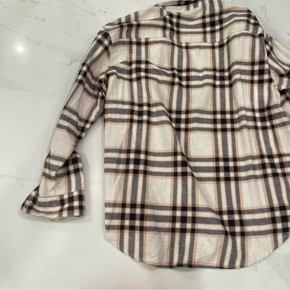 NWOT Old Navy “The Boyfriend” Plaid Button Down Shirt - Picture 15 of 15